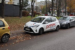 Zarzuty dla znanej wypożyczalni. Klienci mogli zapłacić za nie swoje szkody