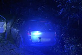 Wągrowiec. Wjechał w leśne dukty by porozmawiać z koleżanką. A za nim policjanci