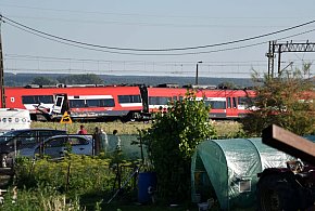 Maszynista nie zauważył, co wskazuje semafor? Groźna kolizja pociągów pasażerskich