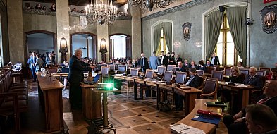 ZWRP: Radni sejmików powinni dostawać zwroty za dojazdy na posiedzenia-43252