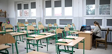 MEN: nauczyciel niemogący zrealizować godzin ponadwymiarowych może mieć przydzielo-43972