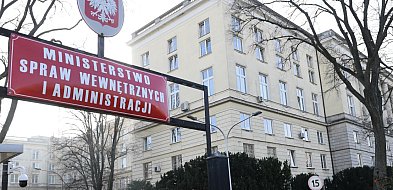 Więcej autonomii dla samorządów. Jest projekt ustawy o likwidacji barier w JST-45184