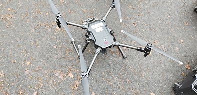 Policjanci kontrolowali z drona "wyścigi słoni" [film]-45345