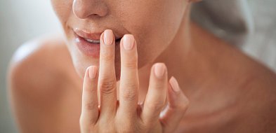 Obrzęk Quinckego po zabiegu medycyny estetycznej – jak go rozpoznać i co robić?