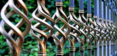 Jak wybrać ogrodzenie metalowe do domu jednorodzinnego?