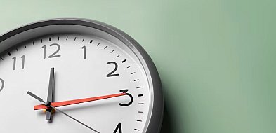 48,3% Polaków chce krótszego tygodnia pracy dla bliskich. Wyniki badania Jooble