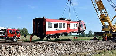 Garbatka: Po wypadku pociąg znów stanął na szynach