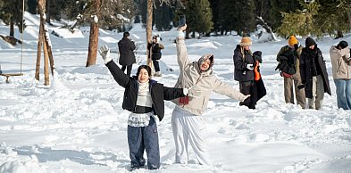 Co warto wiedzieć, planując ferie zimowe z dziećmi? Poradnik dla rodziców