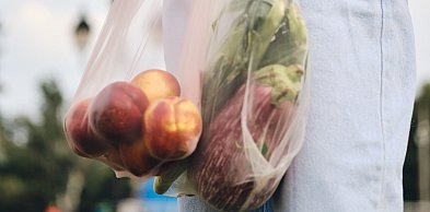 Reklamówki zrywki – poznaj powody powody, dla których usprawniają codzienną pracę