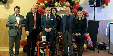 Prezent od sołectwa dla OSP Wysoka