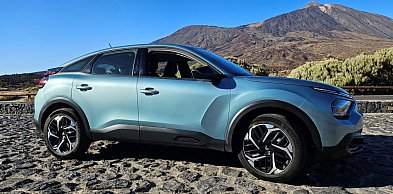 Wynajem auta na Teneryfie bez kaucji – jak działa i kiedy warto z niego skorzystać