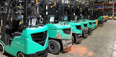 Jak dobrać sprzęt do obsługi ciężkich ładunków — przewodnik dla kierowników magazy