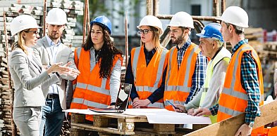 Budowlanka w Niemczech: jak uniknąć problemów z urzędami i skupić się na pracy?