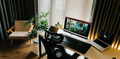 Fotel gamingowy czy biurowe krzesło ergonomiczne? Rozstrzygamy odwieczny spór...
