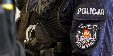 Schowała się przed policjantami w... szafie