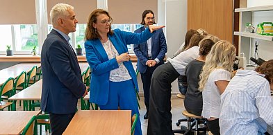 "Miejsce inspirujących zajęć". Ruszyła nowoczesna ekopracownia w I LO w Pile-43121