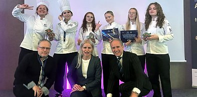 Jesiotr, że palce lizać! Kulinarny sukces uczennic z ZSCKR w Brzostowie-44306