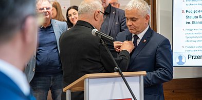 Starosta ze Złotą Honorową Odznaką Polskiego Związku Judo-44411