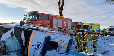 Wypadek karetki pogotowia. Nie żyje kierowca-45150