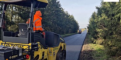 700 metrów nowego asfaltu na drodze 1185P-44780