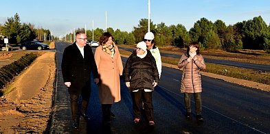 Rozmowy na skrzyżowaniu przy Pile-Lotnisku-44954