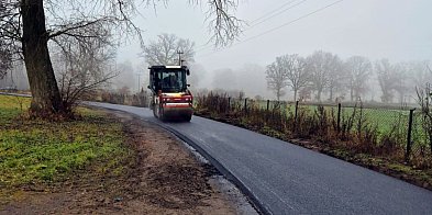 Kilometr nowej nawierzchni w Chlebnie-45237