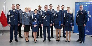 Policyjne awanse na stopnie aspirantów i podoficerów-46291