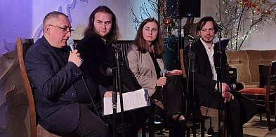 Rozmawiano o dźwięku i głosie jako narzędziach władzy