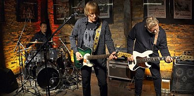 Alexander Dolgov Trio: blues w Tataraku