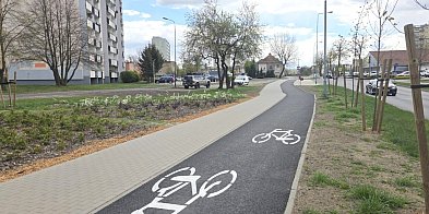 Nowy chodnik i droga rowerowa wzdłuż Kusocińskiego