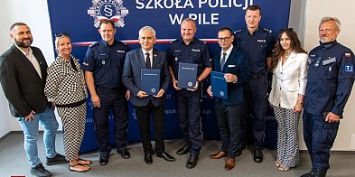 Szkoła przy Teatralnej skorzysta z bazy Szkoły Policji