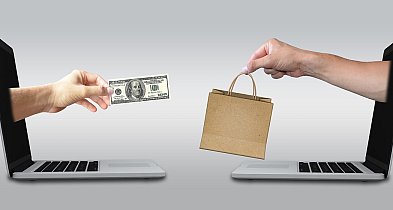 Świąteczne zakupy w internecie? Sprawdź, na co uważać-45492