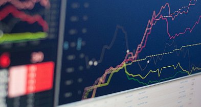 Od lokalnych decyzji do globalnych rynków. Jak edukacja finansowa zmienia...