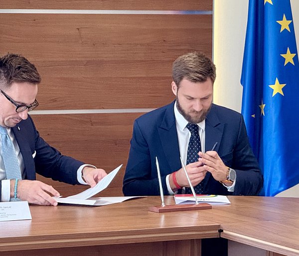 ANS podpisała umowy ze szpitalami i podmiotami leczniczymi-43137