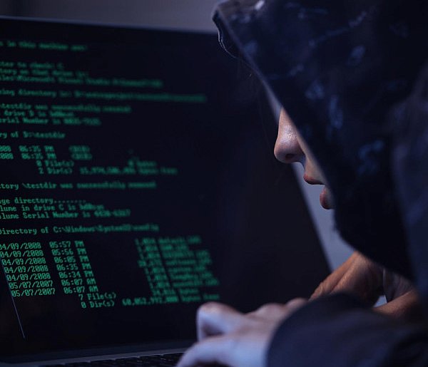 Wyciek danych z tysięcy sklepów internetowych. Ujawniono dane klientów-44414