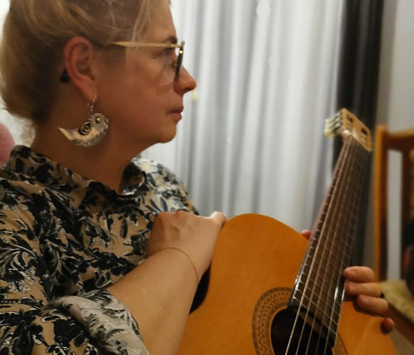 Kraina łagodności z głosem i gitarą Oli Moszyk-44486