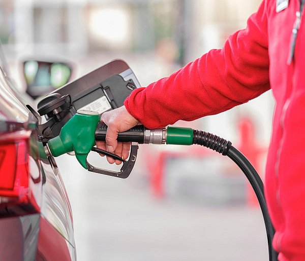 UOKiK skontrolował paliwa. Sprawdź, które stacje wypadły najgorzej-44543