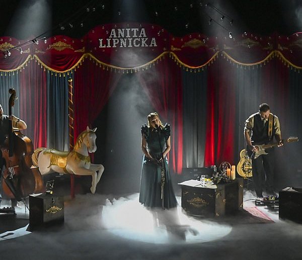 Owacja na stojąco dla Anity Lipnickiej-44996