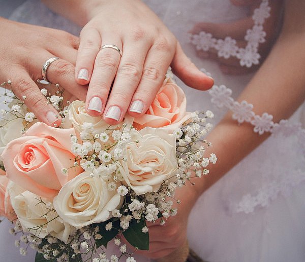 40 tys. zł za ślub i dziecko. PiS chce zachęcać do małżeństw i rodzicielstwa-45055