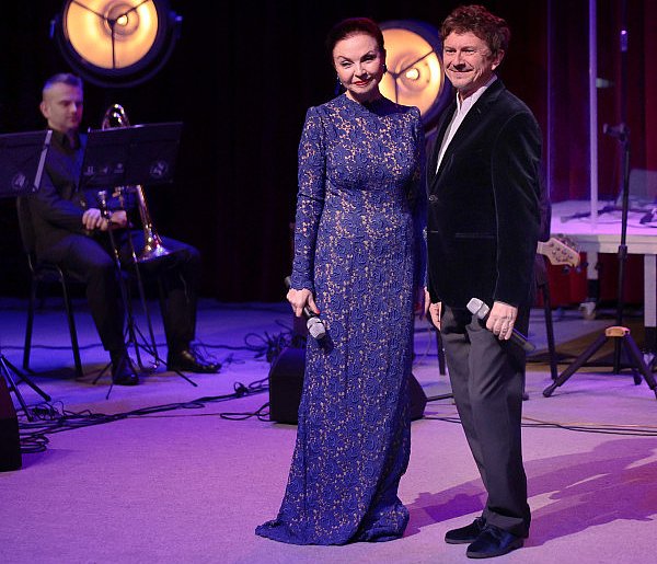 "Perły Muzyki Rozrywkowej" - muzyczna podróż z Grażyną Brodzińską i jej gośćmi-45081