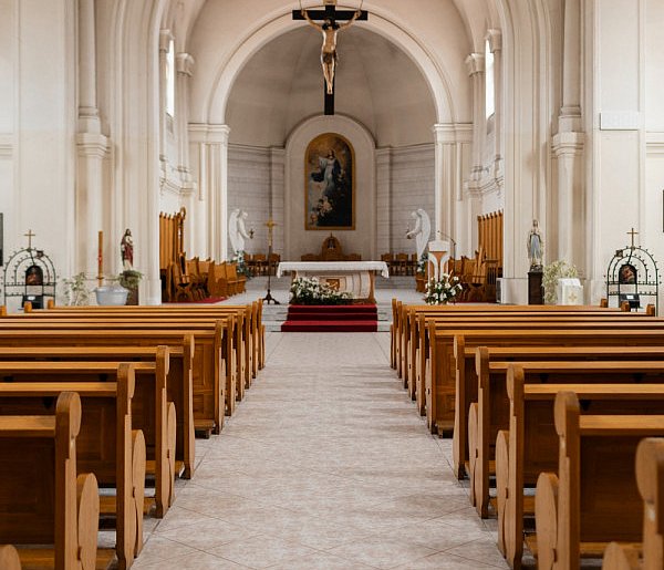 Miliony na Kościół w 2026 roku. Państwo co roku dokłada do duchownych-45910