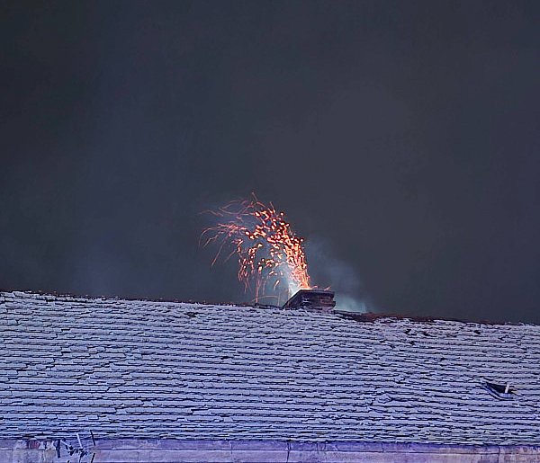 Iskry buchały z komina!-45994