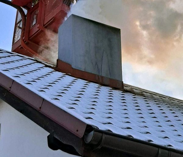 Gorąco w kominie! Zapaliła się sadza