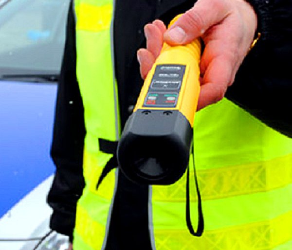 Jeden jechał po papierosy, drugi po piwo. Obaj po alkoholu