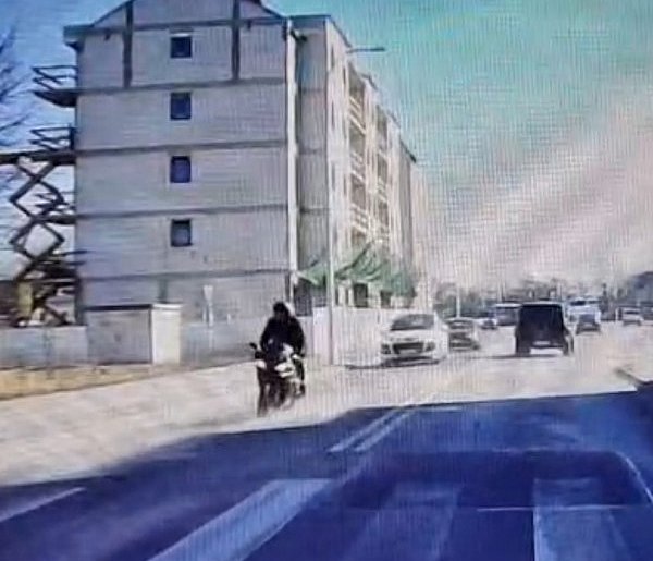 Tak w mieście pędził pirat na dwóch kółkach! [Film]