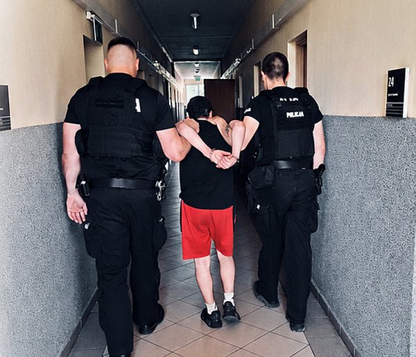 Podczas wakacji policjanci uważniej przyjrzą się, jak młodzież spędza czas