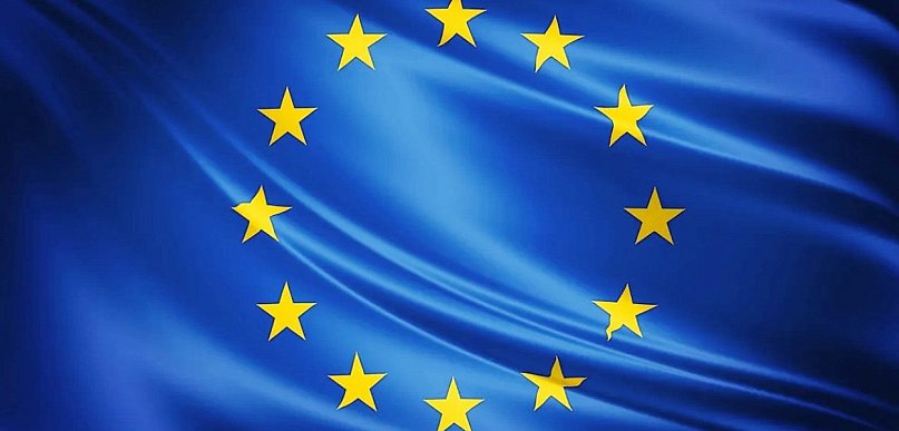 Senator Szejnfeld o skutecznej ochronie flagi Unii Europejskiej