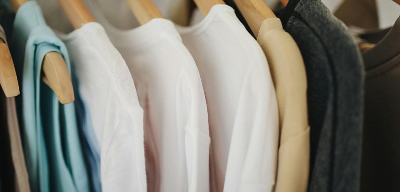 Od projektu do klientki – jak powstają kolekcje odzieżowe?