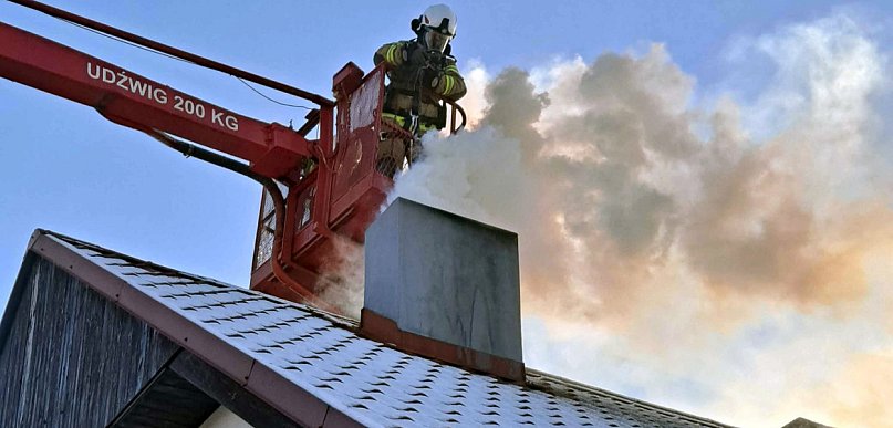 Gorąco w kominie! Zapaliła się sadza