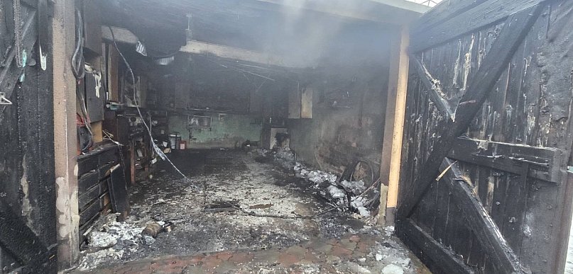 W Rusinowie spłonął garaż